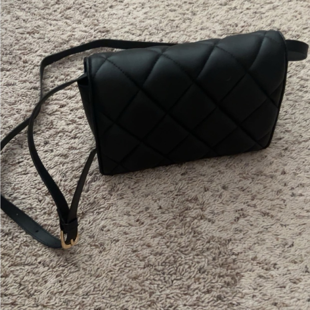 H&M black designed side purse
